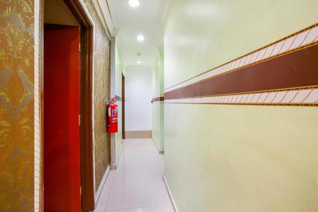Ezi Hotel Klang Exterior foto